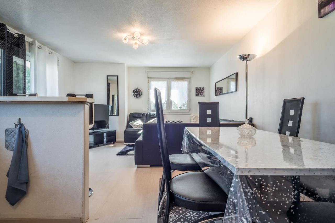 Design Apartment Near Geneva Etrembieres Luaran gambar