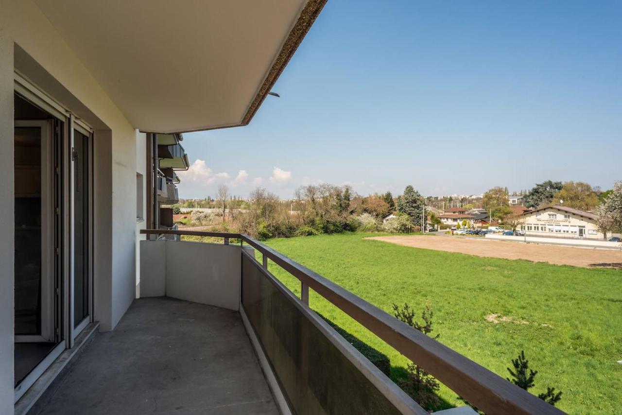 Design Apartment Near Geneva Etrembieres Luaran gambar